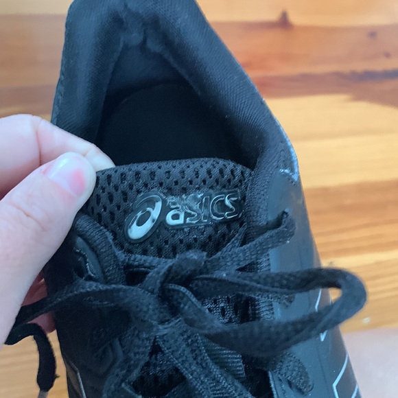 asics volleyball shoes - Picture 3 of 5